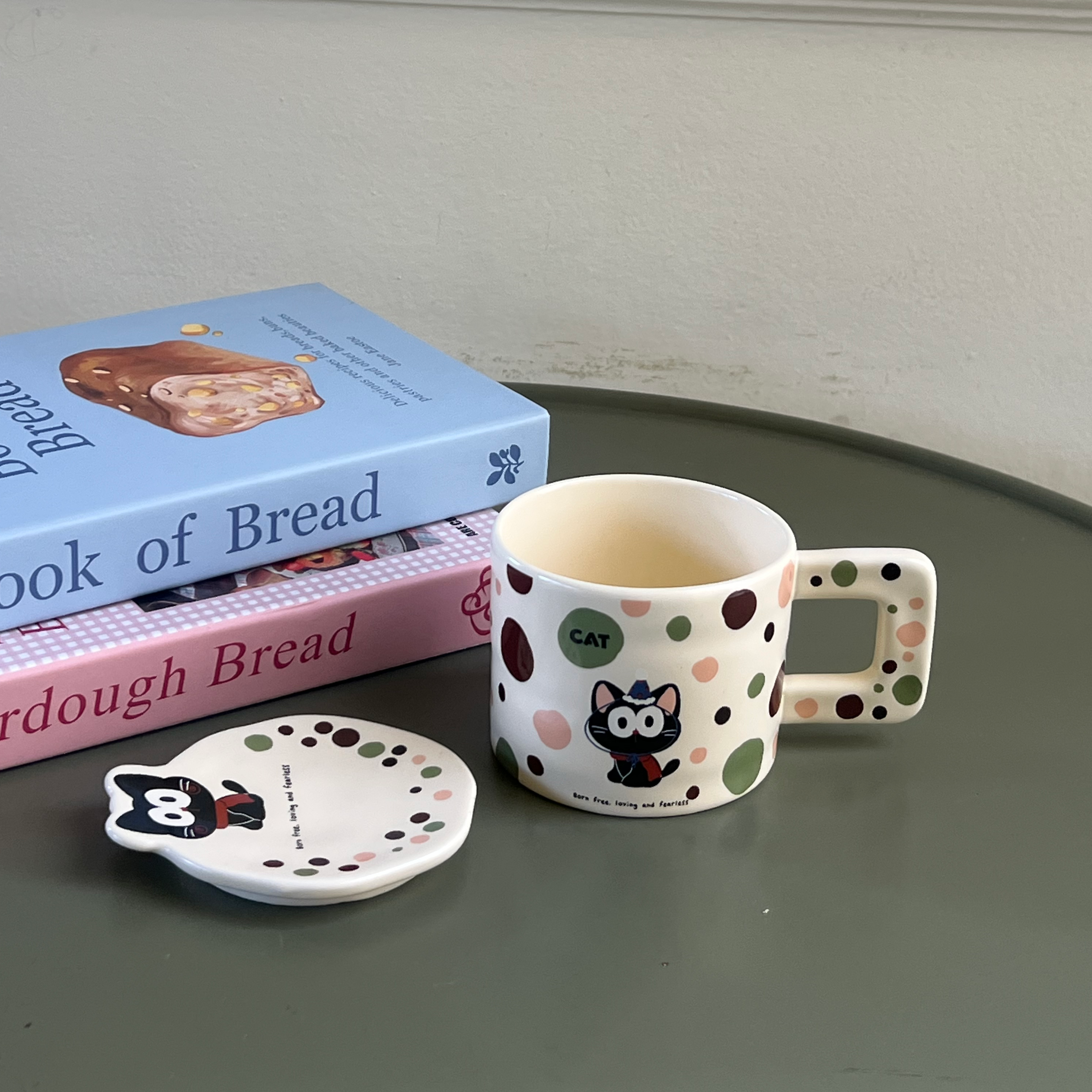 Taza black cat